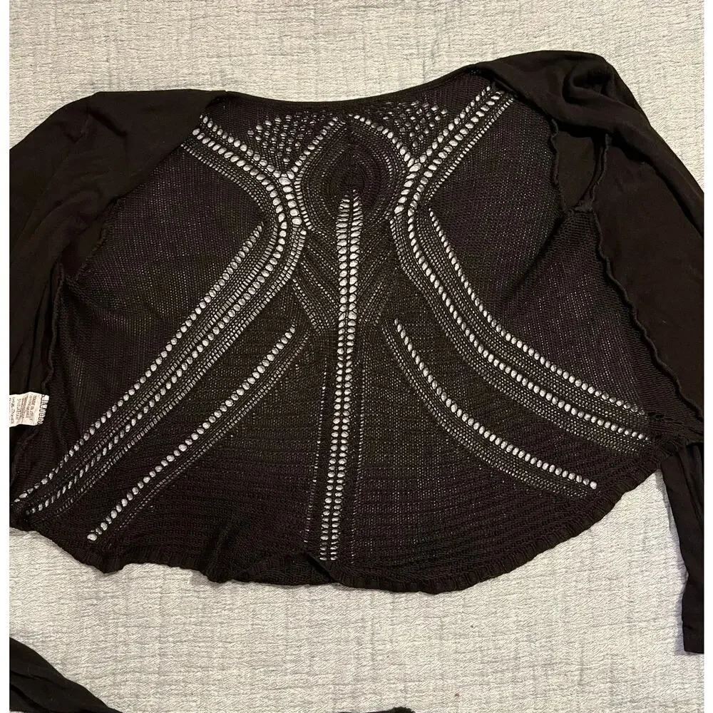 Vintage black tie, wrapped shirt, beautiful embroidered detail￼ Made in Italy